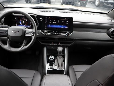 Used 2023 Chevrolet Colorado Trail Boss w/ LPO, Flex Utility Package image 16