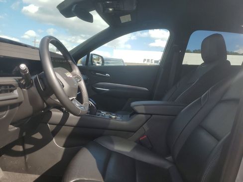 Used 2025 Cadillac XT4 Premium Luxury image 8