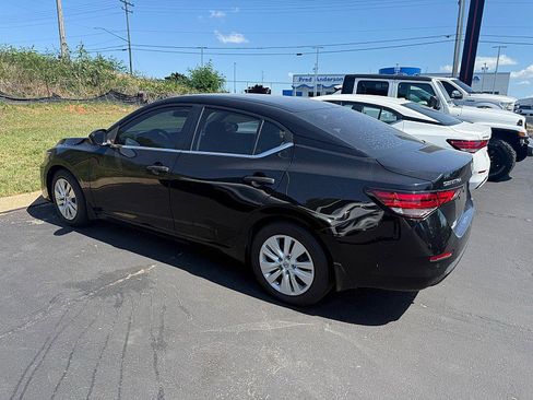 Used 2024 Nissan Sentra S FWD image 2