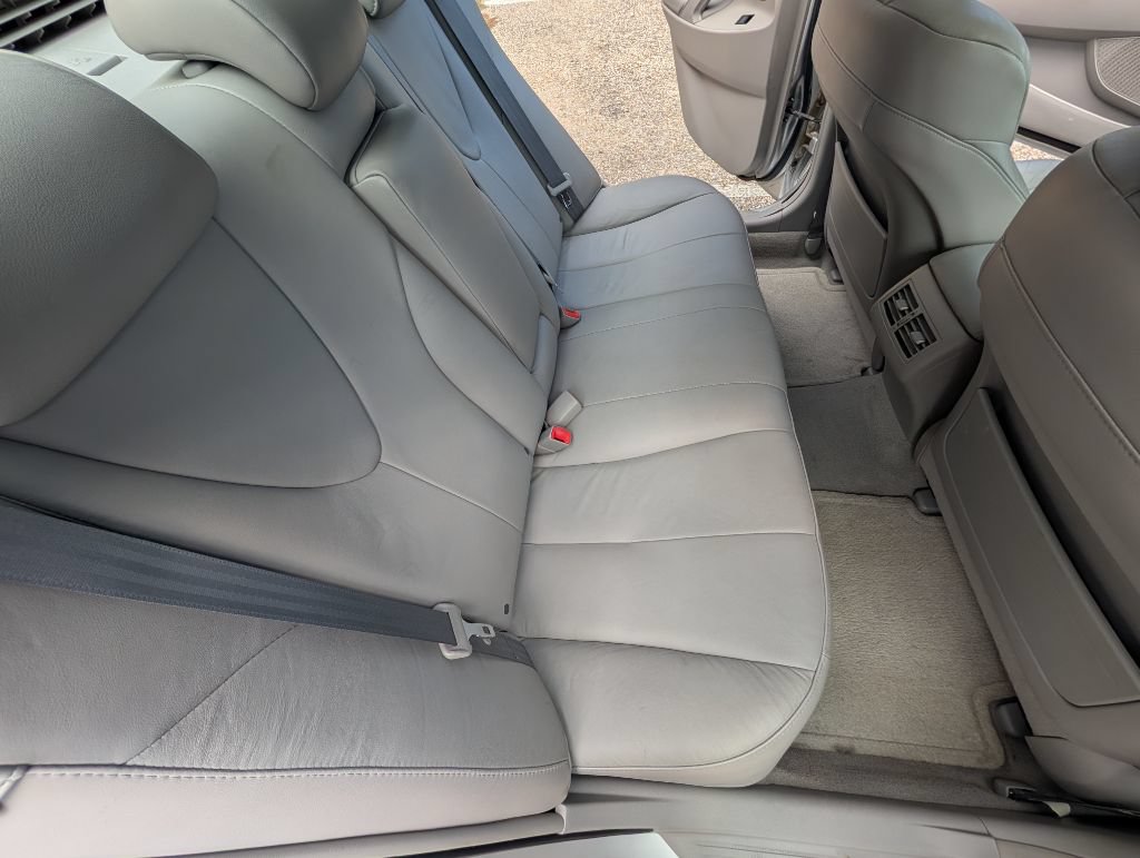 Used 2008 Toyota Camry Hybrid w/ Upgrade Pkg w/ Navigation FWD image 8