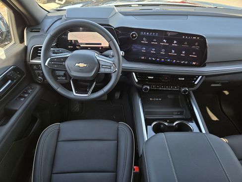 New 2026 Chevrolet Suburban Premier AWD/4WD image 22