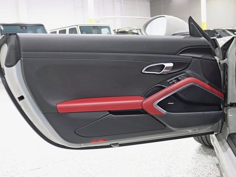 Used 2018 Porsche 718 Boxster S image 30