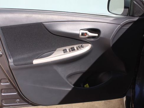 Used 2013 Toyota Corolla S image 13