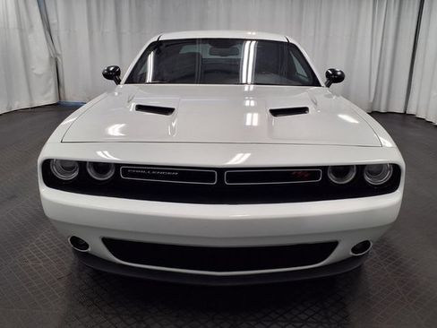 Used 2017 Dodge Challenger R/T RWD image 3