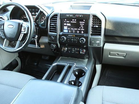 Used 2019 Ford F150 XLT w/ Equipment Group 302A Luxury AWD/4WD image 24