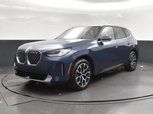 Used 2026 BMW X3 xDrive30i w/ Premium Package AWD/4WD image 1