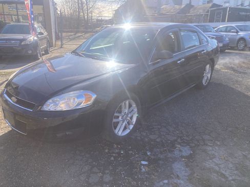 Used 2013 Chevrolet Impala LTZ image 3