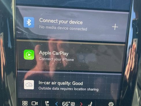 Certified 2025 Volvo XC60 B5 Plus w/ Climate Package image 11