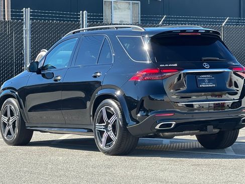 Used 2024 Mercedes-Benz GLE 450 4MATIC image 3