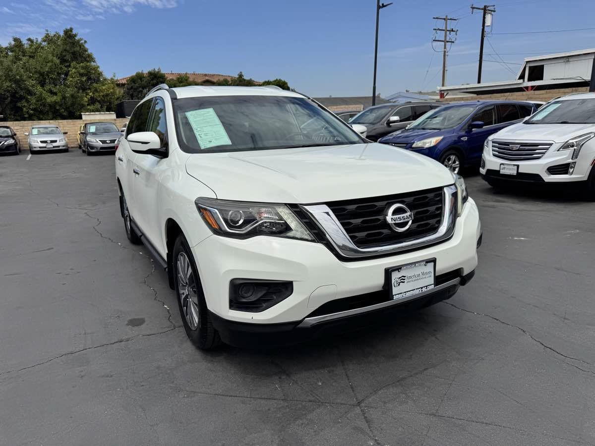Used 2020 Nissan Pathfinder S FWD image 9