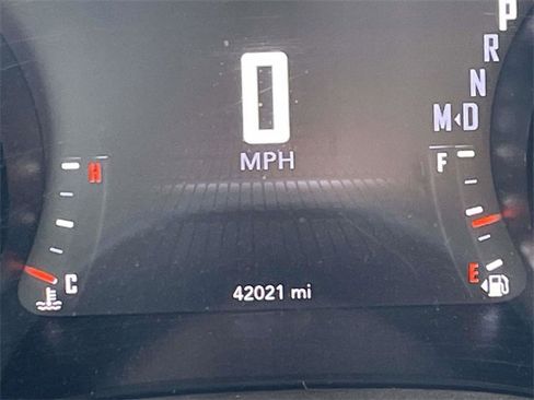 Used 2022 Dodge Challenger SXT w/ Blacktop Package image 26