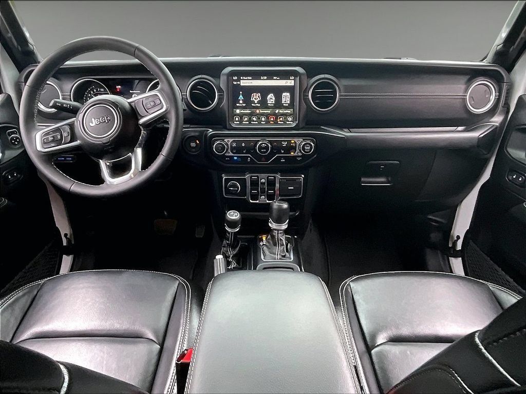 Used 2023 Jeep Wrangler Unlimited Sahara w/ Cold Weather Group AWD/4WD image 21