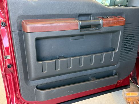 Used 2014 Ford F250 King Ranch w/ Snow Plow Prep Package image 8