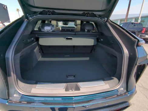 New 2026 Cadillac Lyriq V image 26