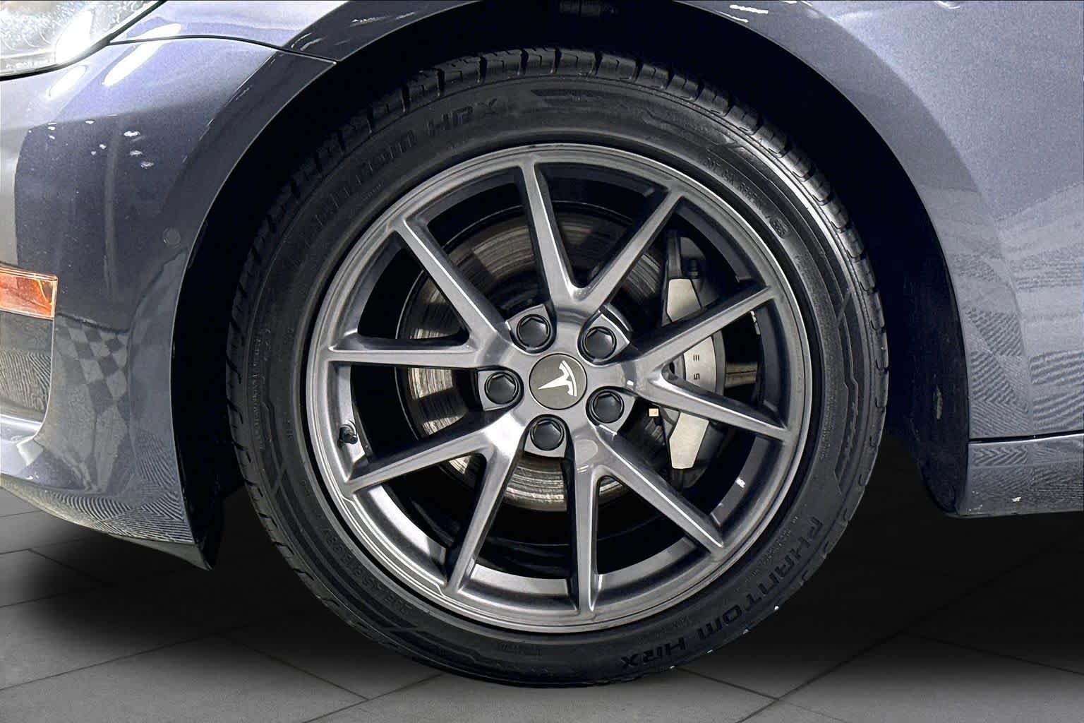 Used 2022 Tesla Model 3 RWD image 9