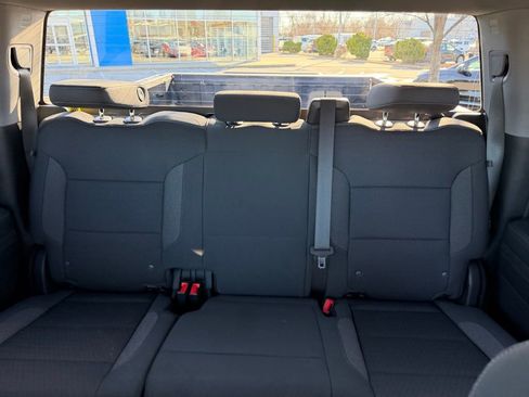 Used 2023 Chevrolet Silverado 1500 LT image 16