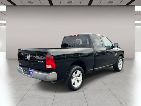 Used 2024 RAM 1500 Classic SLT AWD/4WD image 3