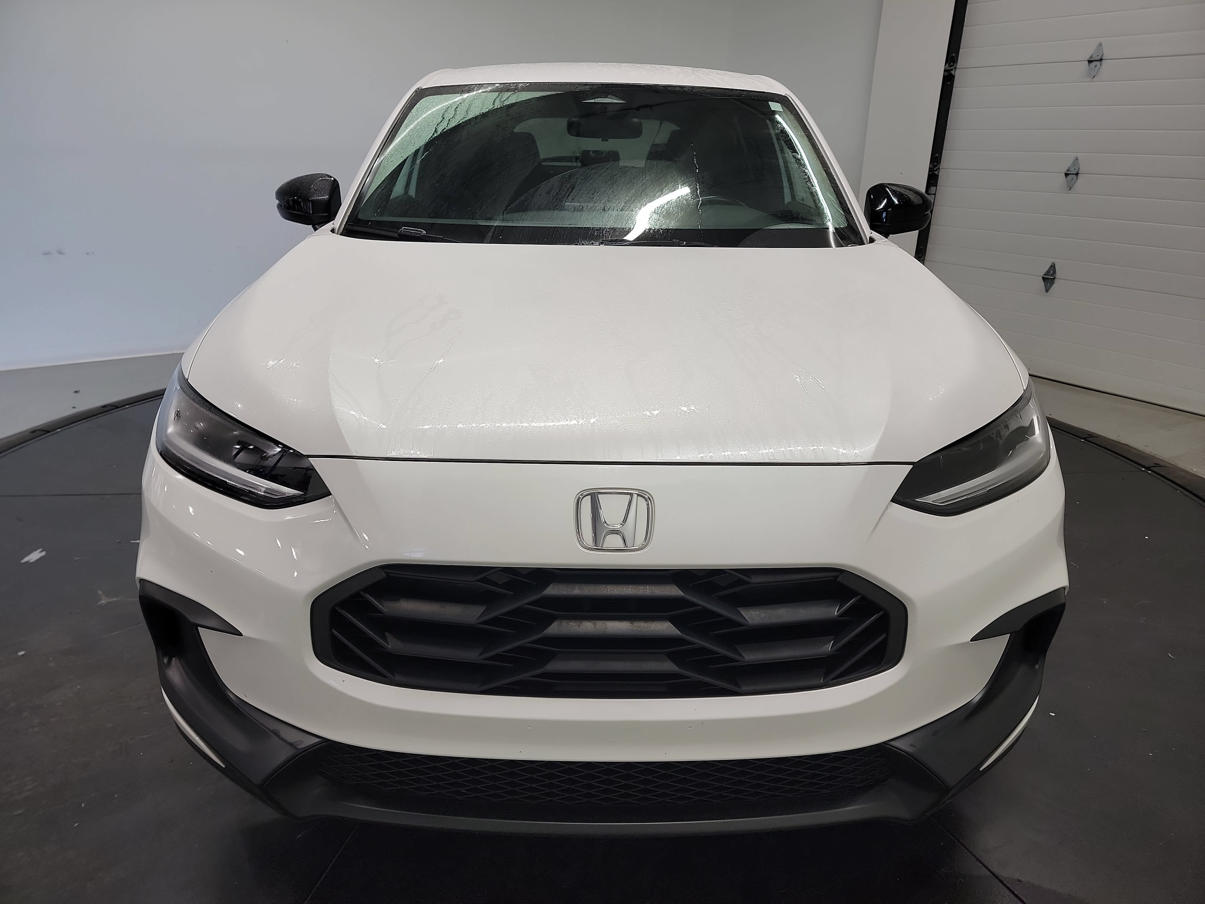 Used 2025 Honda HR-V Sport image 2