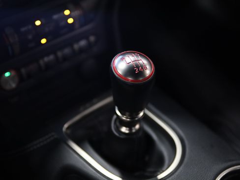 Used 2019 Ford Mustang Shelby GT350 w/ Technology Package RWD image 30