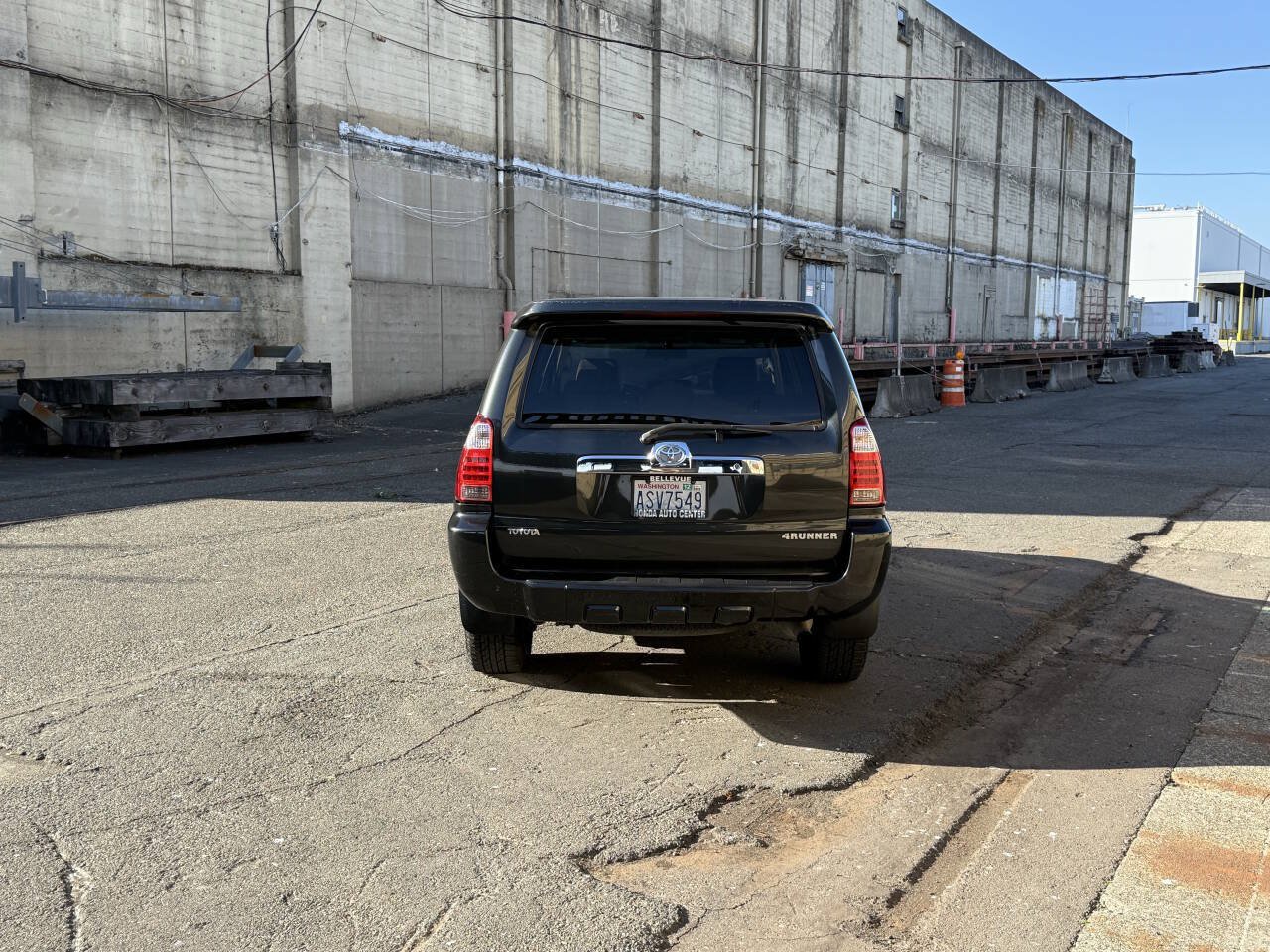 Used 2007 Toyota 4Runner SR5 AWD/4WD image 50