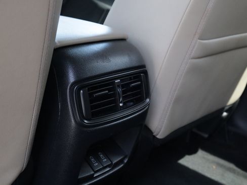 Used 2019 Honda CR-V EX-L image 17