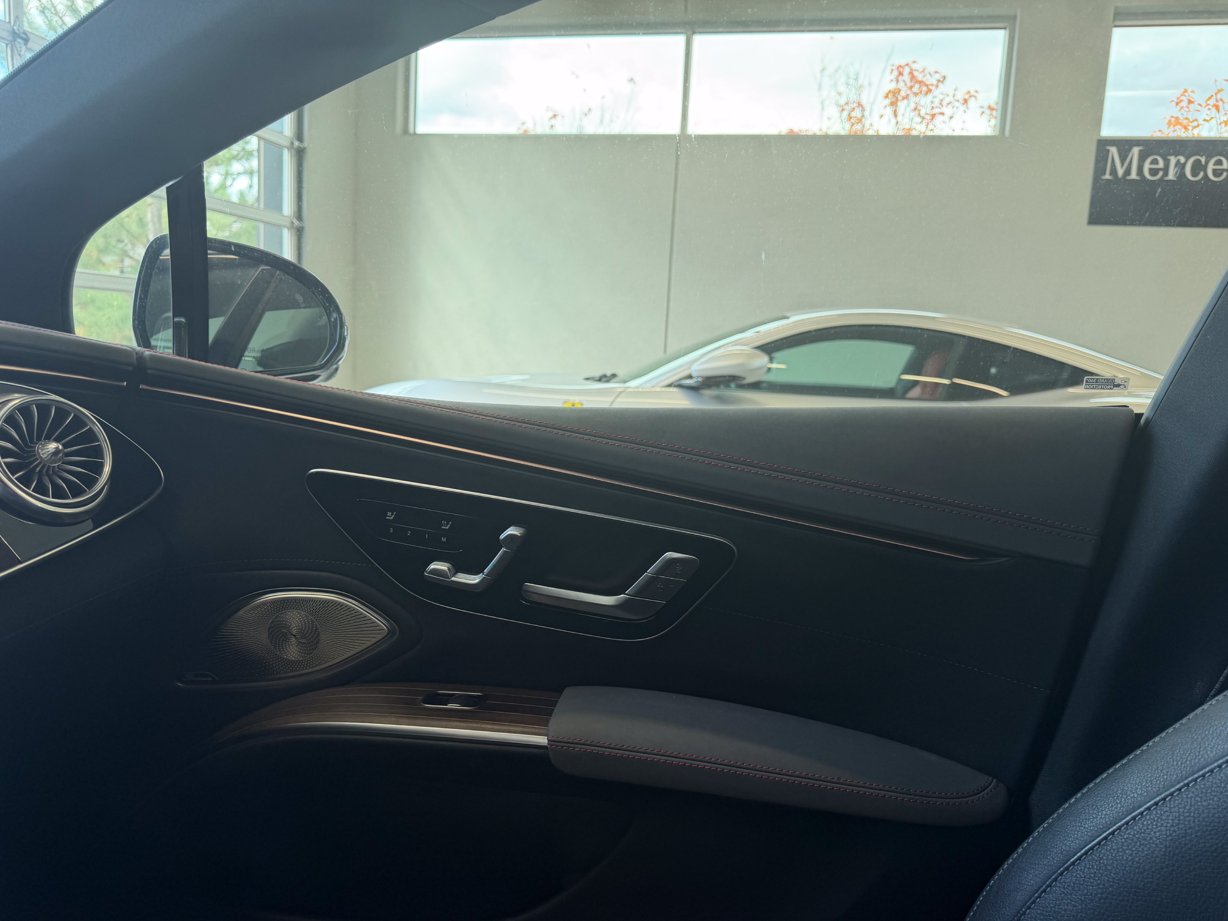 Used 2024 Mercedes-Benz EQS 580 4MATIC Sedan image 7