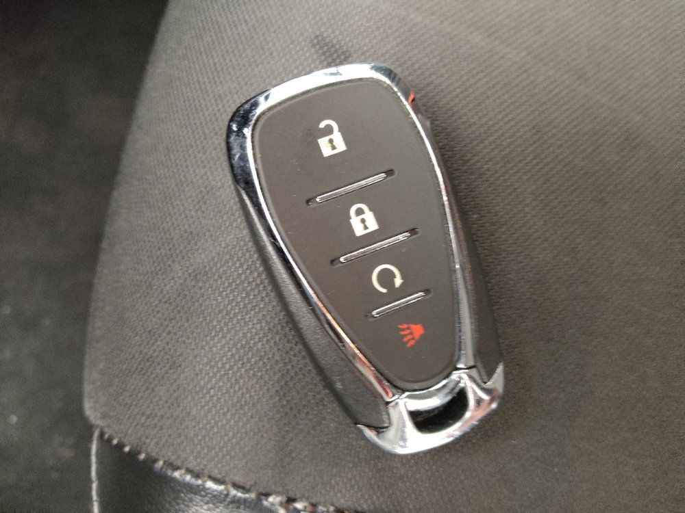 Used 2020 Chevrolet Trax LT w/ LT Convenience Package FWD image 32