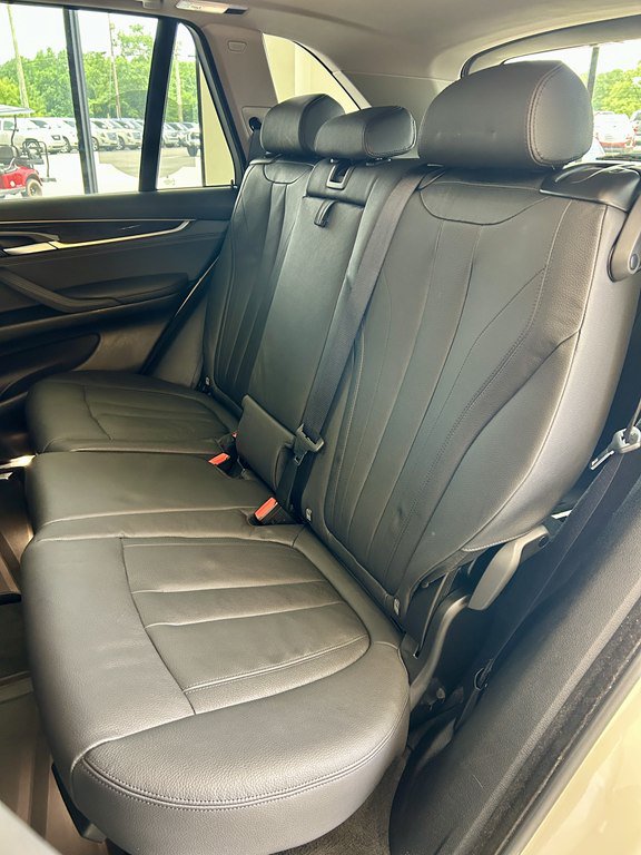 Used 2015 BMW X5 xDrive35i AWD/4WD image 17