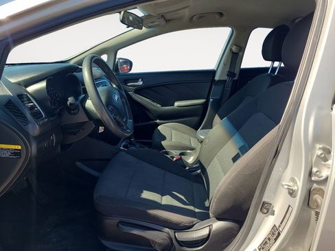 Used 2017 Kia Forte LX FWD image 9