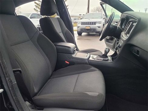 Used 2022 Dodge Charger SXT image 18