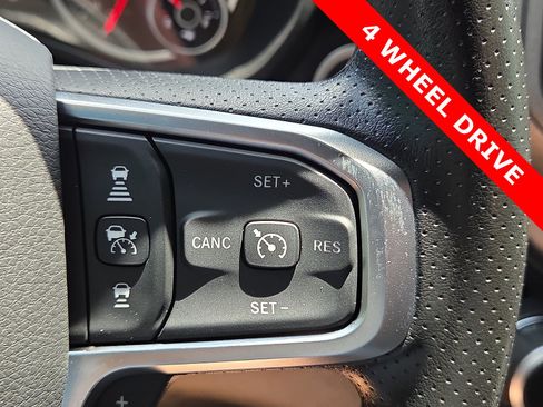Used 2025 RAM 1500 Warlock AWD/4WD image 22