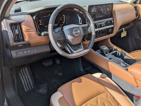 New 2026 Nissan Pathfinder Platinum image 10