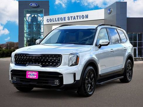 Used 2025 Kia Telluride SX Prestige X-Pro image 2