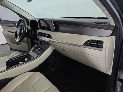Used 2020 Hyundai Palisade Limited w/ Winter Weather Package image 15