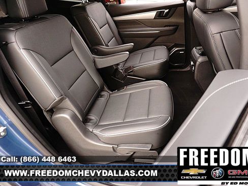 Used 2025 Buick Enclave Preferred image 13