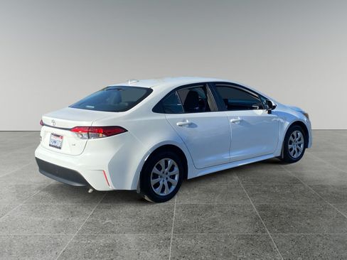 Used 2026 Toyota Corolla LE FWD image 5