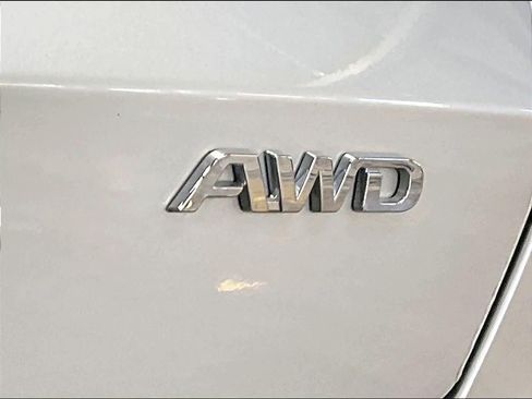 Used 2024 Toyota bZ4X XLE w/ Weather Package image 29