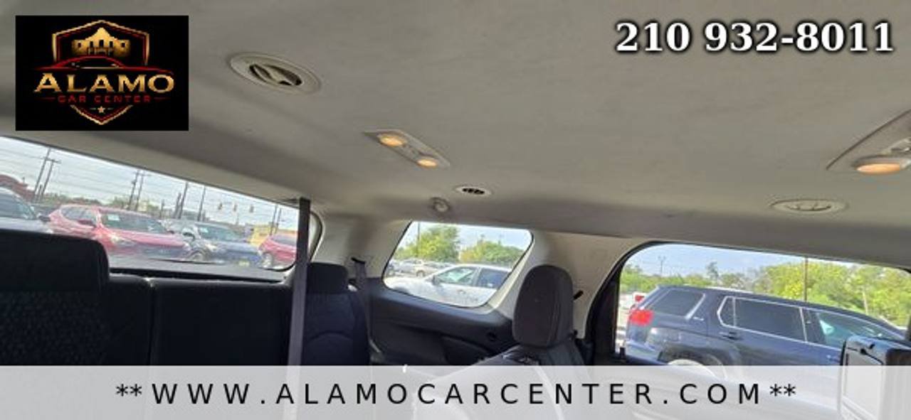 Used 2015 GMC Acadia SLE FWD image 23