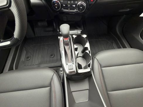 New 2026 Chevrolet Trax RS w/ Sunroof Package FWD image 16