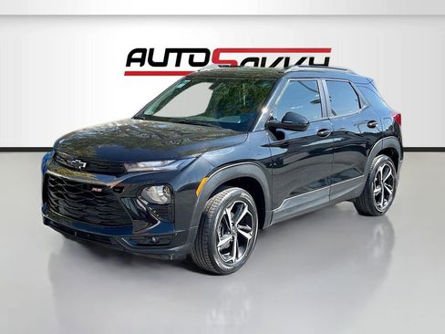 Used 2023 Chevrolet TrailBlazer RS w/ Sun and Liftgate Package image 3