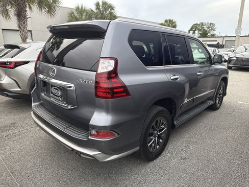 Used 2019 Lexus GX 460 Premium AWD/4WD image 4