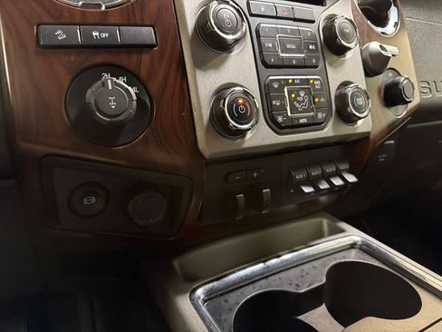 Used 2015 Ford F350 4x4 Crew Cab Super Duty image 21
