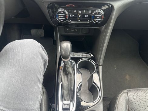 Used 2021 Buick Encore GX Essence image 20