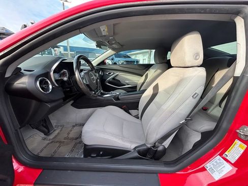 Used 2022 Chevrolet Camaro LT RWD image 12