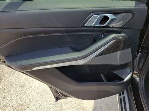 Used 2024 BMW X5 xDrive40i w/ Premium Package image 8