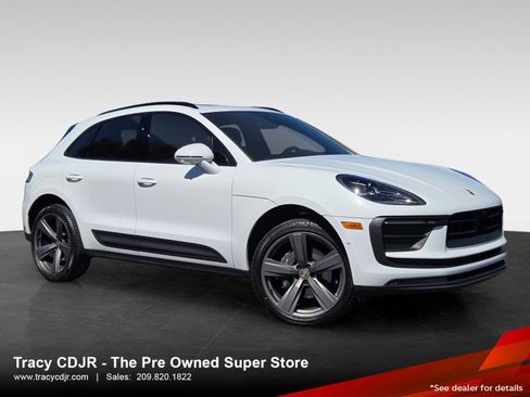 Used 2023 Porsche Macan Turbo AWD/4WD image 1