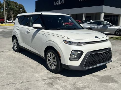 Used 2020 Kia Soul LX image 4