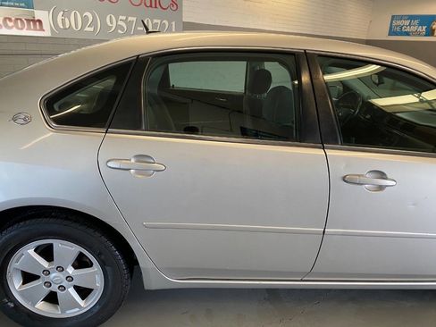 Used 2006 Chevrolet Impala LT w/ Preferred Equipment Group FWD image 17