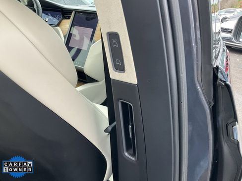Used 2018 Tesla Model X 100D image 67