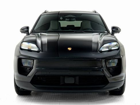 New 2026 Porsche Macan 4S Electric image 27